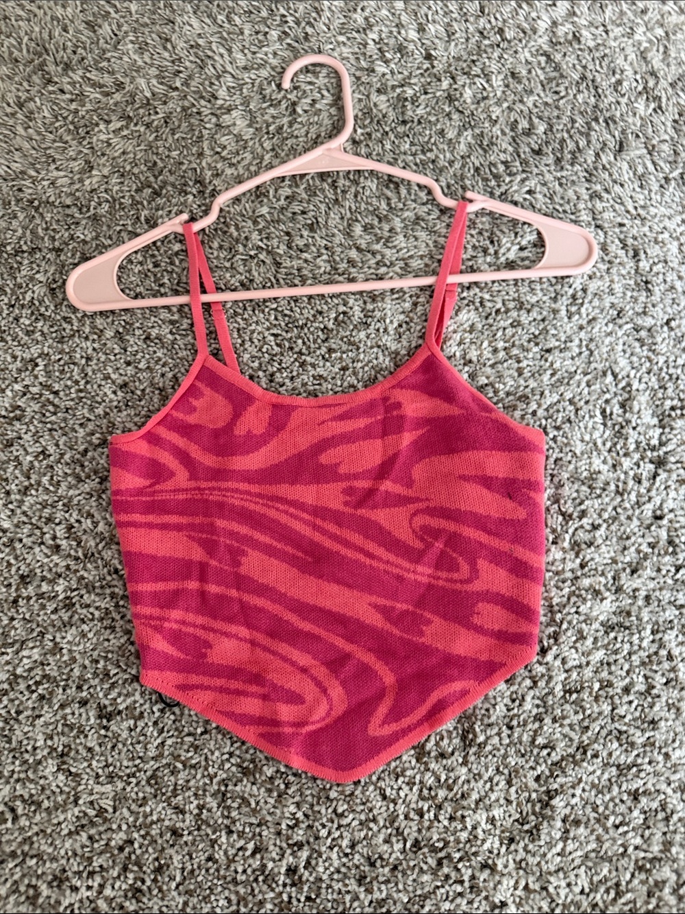 Forever 21 Pink Swirl Pointed Hem Knit Cami